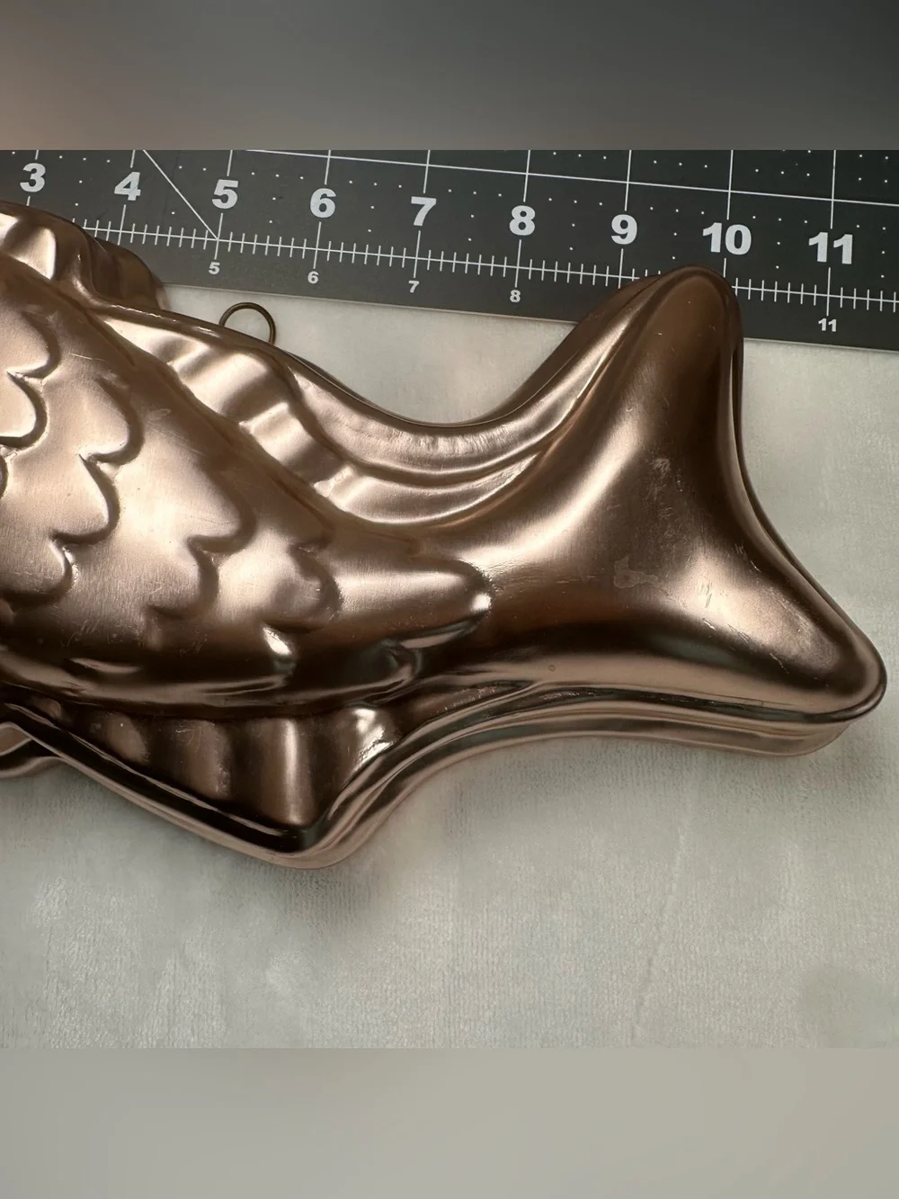 Fish-Shaped Copper-Tone Cake Mold • Decorative Bakeware